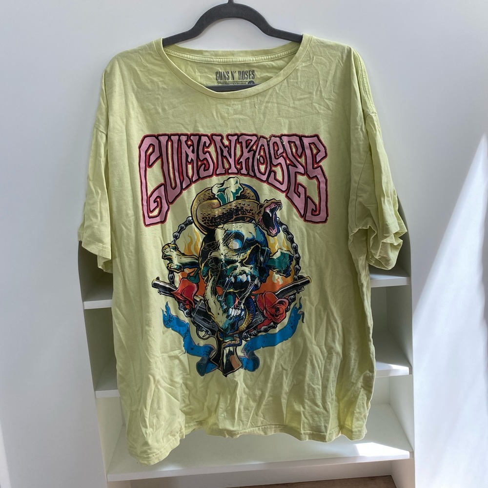 Guns N Roses Graphic Tee